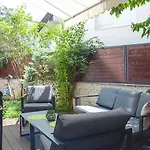 Cozy Apartment City Center